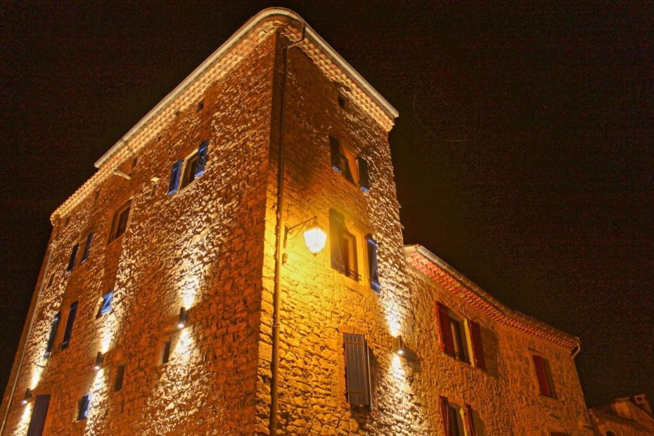 Gites La Tour Le Mas De Crieulon Saint-Jean-de-Crieulon Exterior foto