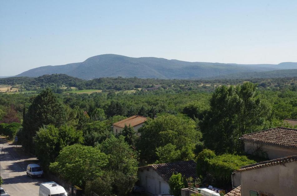 Gites La Tour Le Mas De Crieulon Saint-Jean-de-Crieulon Exterior foto